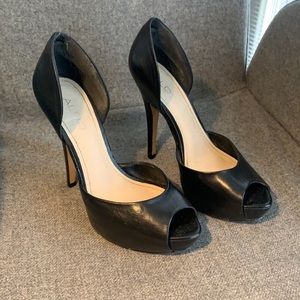 Aldo Black platform heels sz 8